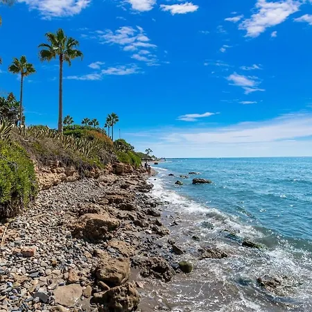 Apartment Dunas De - Beachfront 3 Bed Marbella
