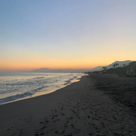 Apartment Dunas De - Beachfront 3 Bed Marbella