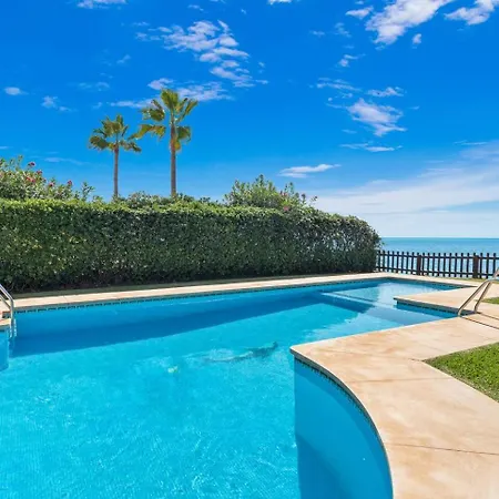 Dunas De - Beachfront 3 Bed Marbella
