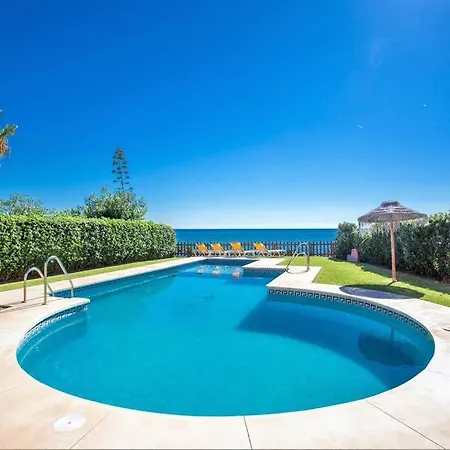 Dunas De - Beachfront 3 Bed * Marbella