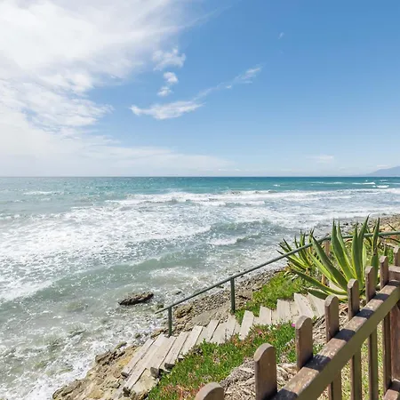 Apartment Dunas De - Beachfront 3 Bed Marbella