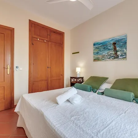 Apartment Dunas De - Beachfront 3 Bed Marbella