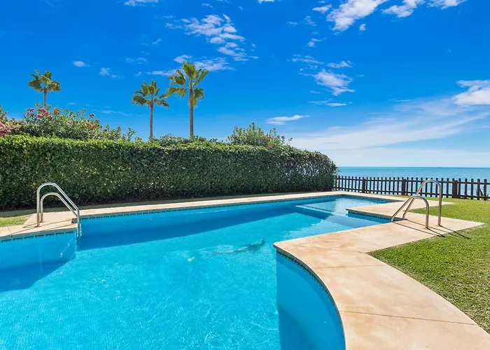 Dunas De - Beachfront 3 Bed Marbella